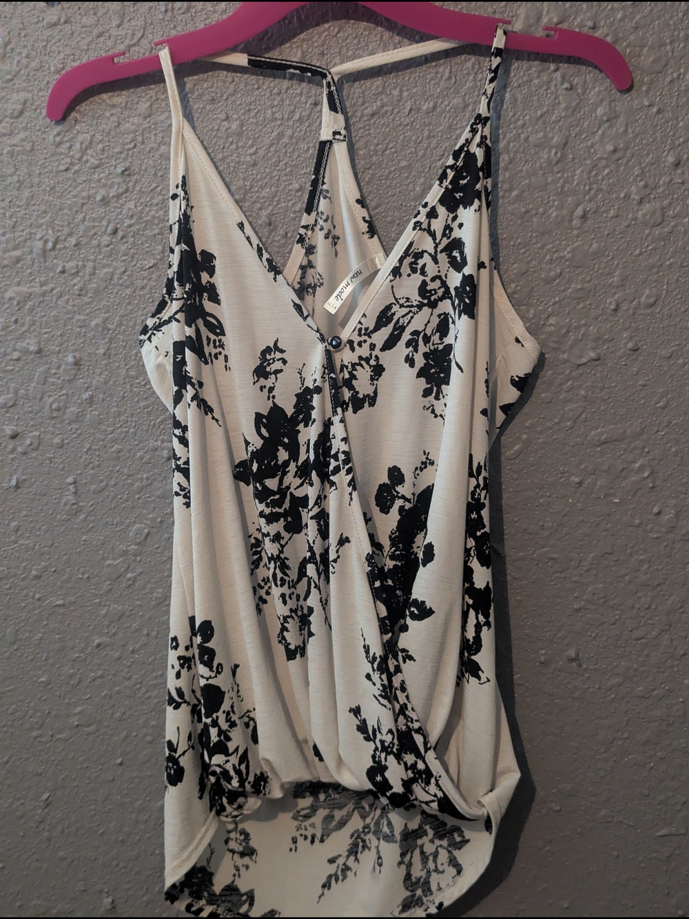 S Sleeveless Black & White Floral Surplice Tank Top